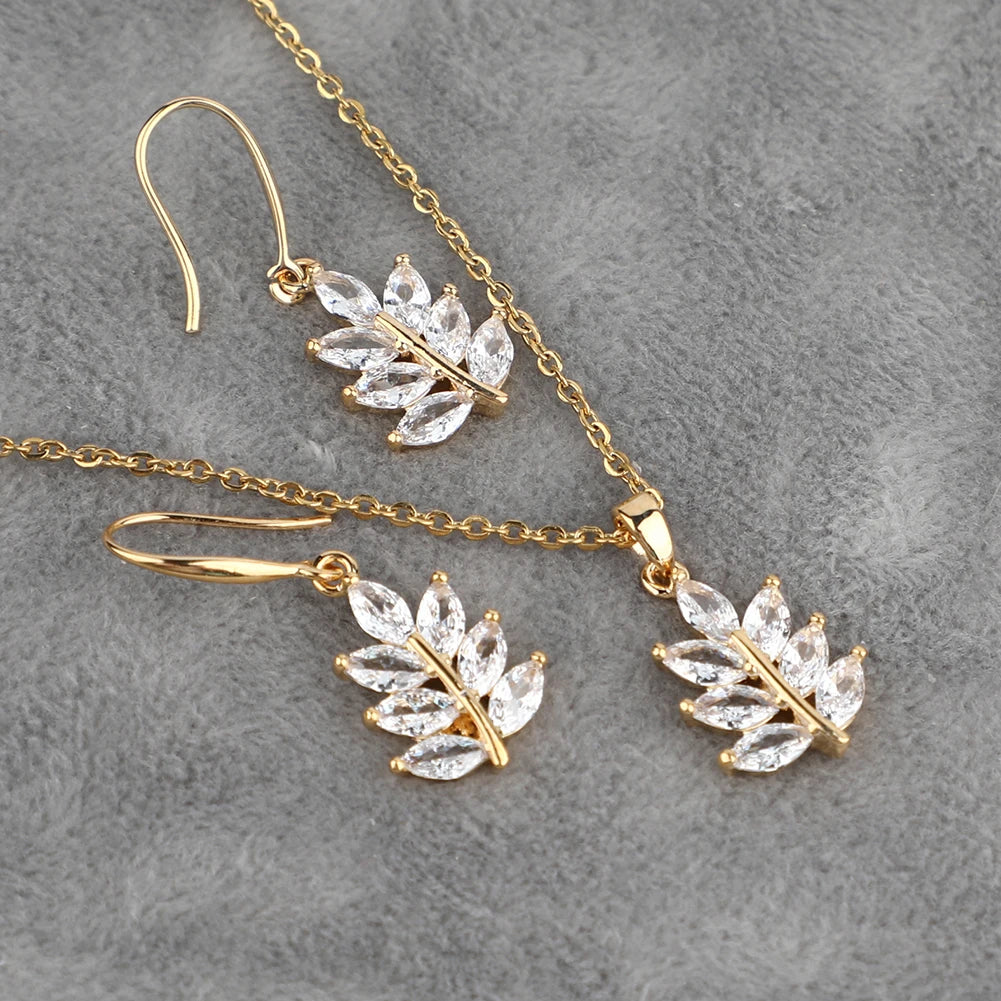 Gold Plated Trendy Jewelry Sets Leaf Shape Pendant Chain Charm Necklace and Designer Earrings Set Fashion Jewellery Women Girls