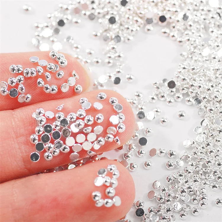 Hisenlee 1.5MM Gold 3D Nail Art Rhinestone Semicircle Shape Flatback Charms 1000Pcs/Bag Women's Shoes Accessory Glue Technique