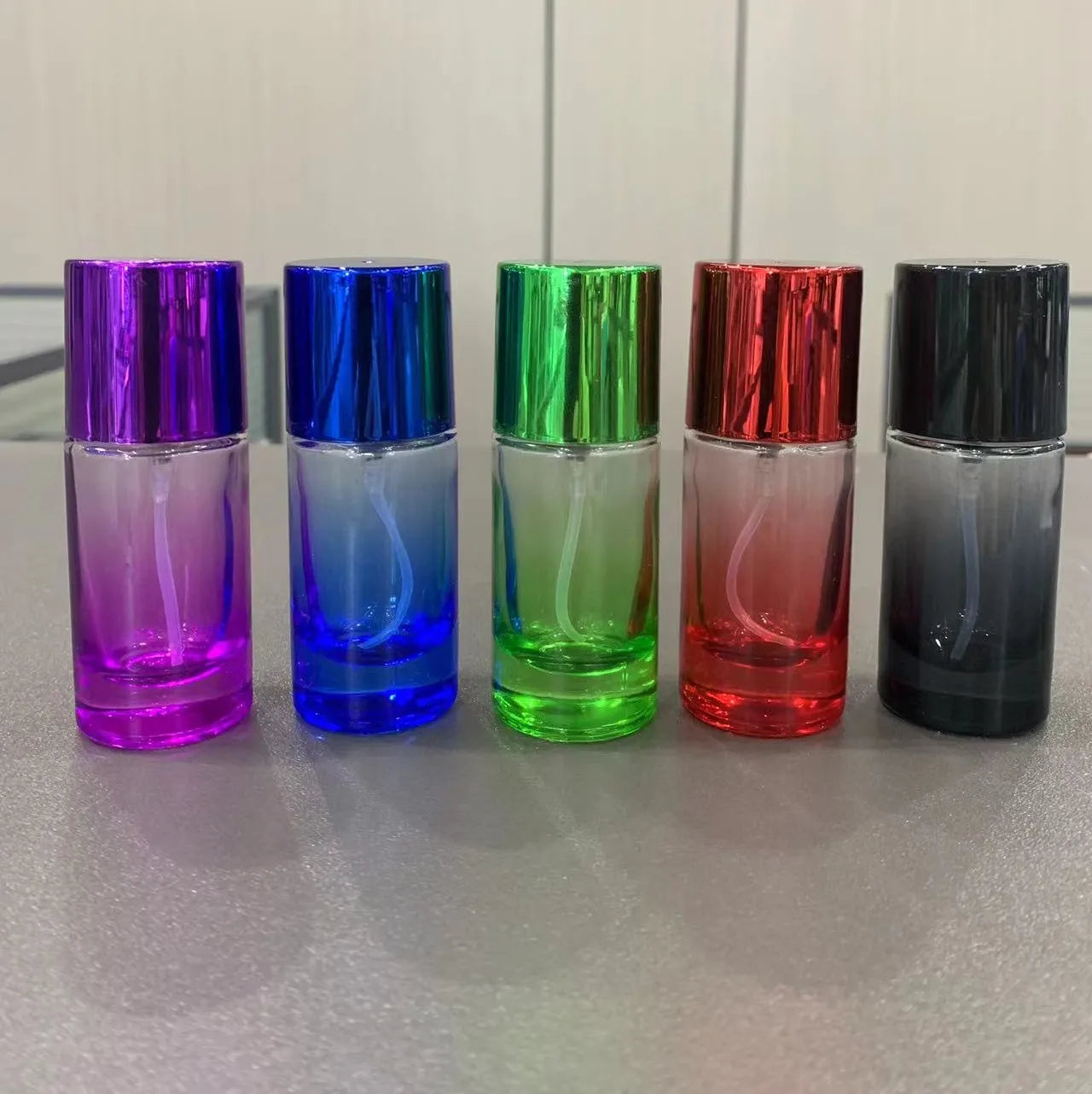 Hot Selling 30ML Clear Colorful  Round Square Empty Glass Bottle Perfumes Bottle With Packaging