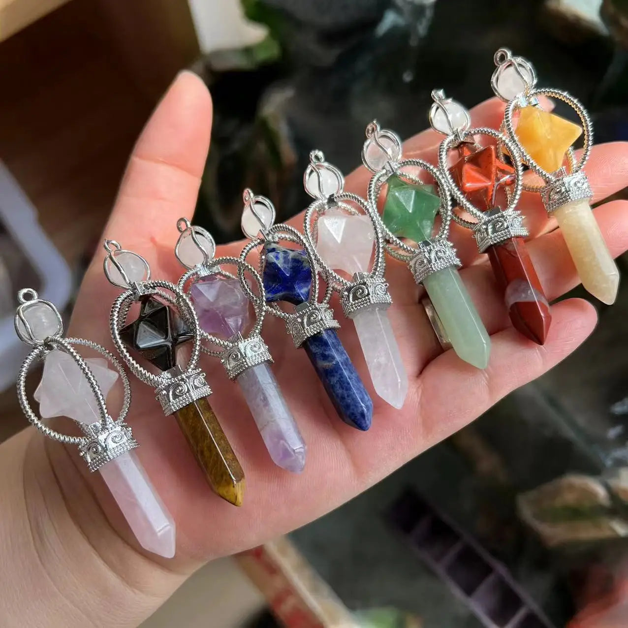 Creative Cute Six-Point Star Energy Pendant Necklace Natural Spiritual Healing Crystal Quartz Fashion Accessory Rotating Feature