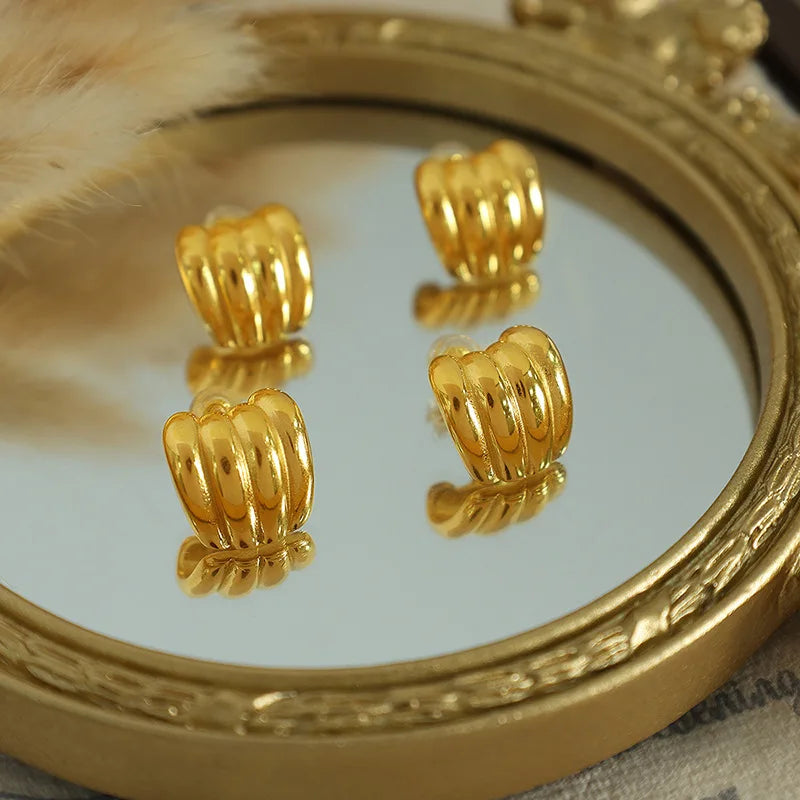 YF3685 Fashionable Waterproof Stainless Steel  Jewelry 18k Gold Plated Unique Fruit Banana Shape Earrings