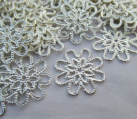 Flower Stamping 18mm Brass Filigree Charm Finding