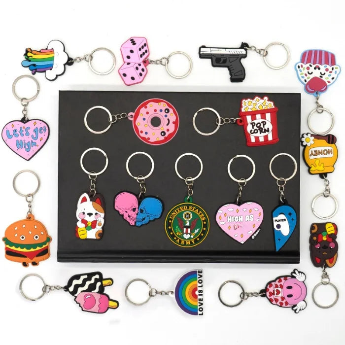 2025 Popular Cartoon PVC Carabiner Keychain Accessories Wholesale Durable Eco-Friendly Charms for Bags Wallets Fashionable