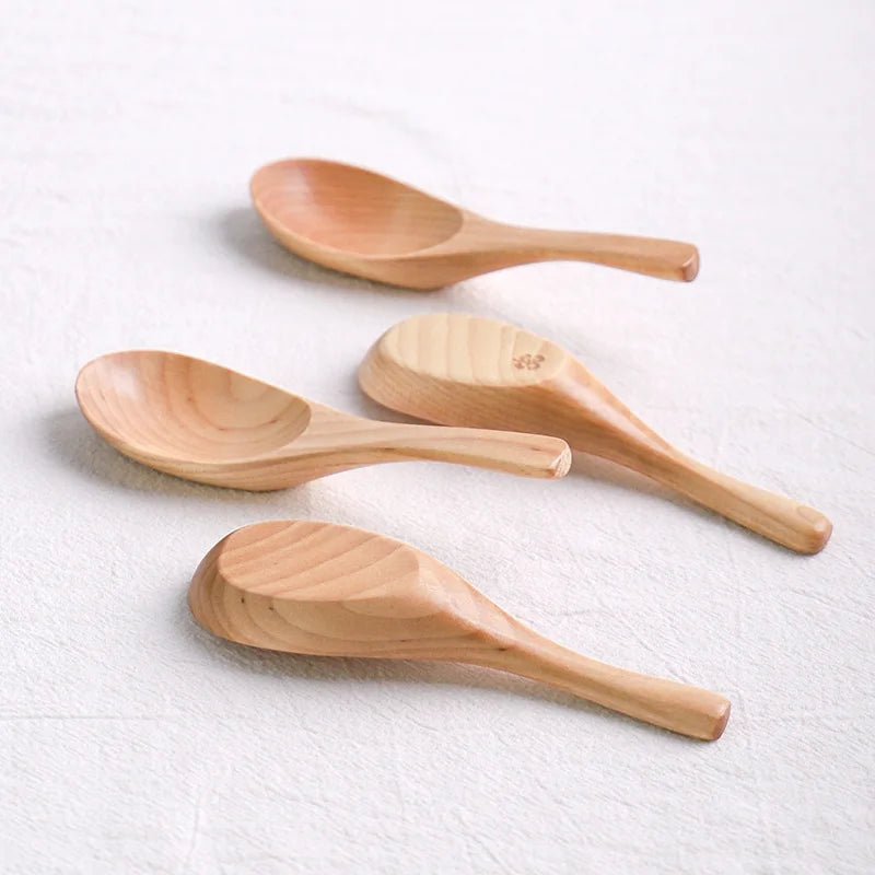 Simple Vertical Birch Spoon Household Soup Spoon Carved Solid Wood High-heeled Wood Spoon Carved logo