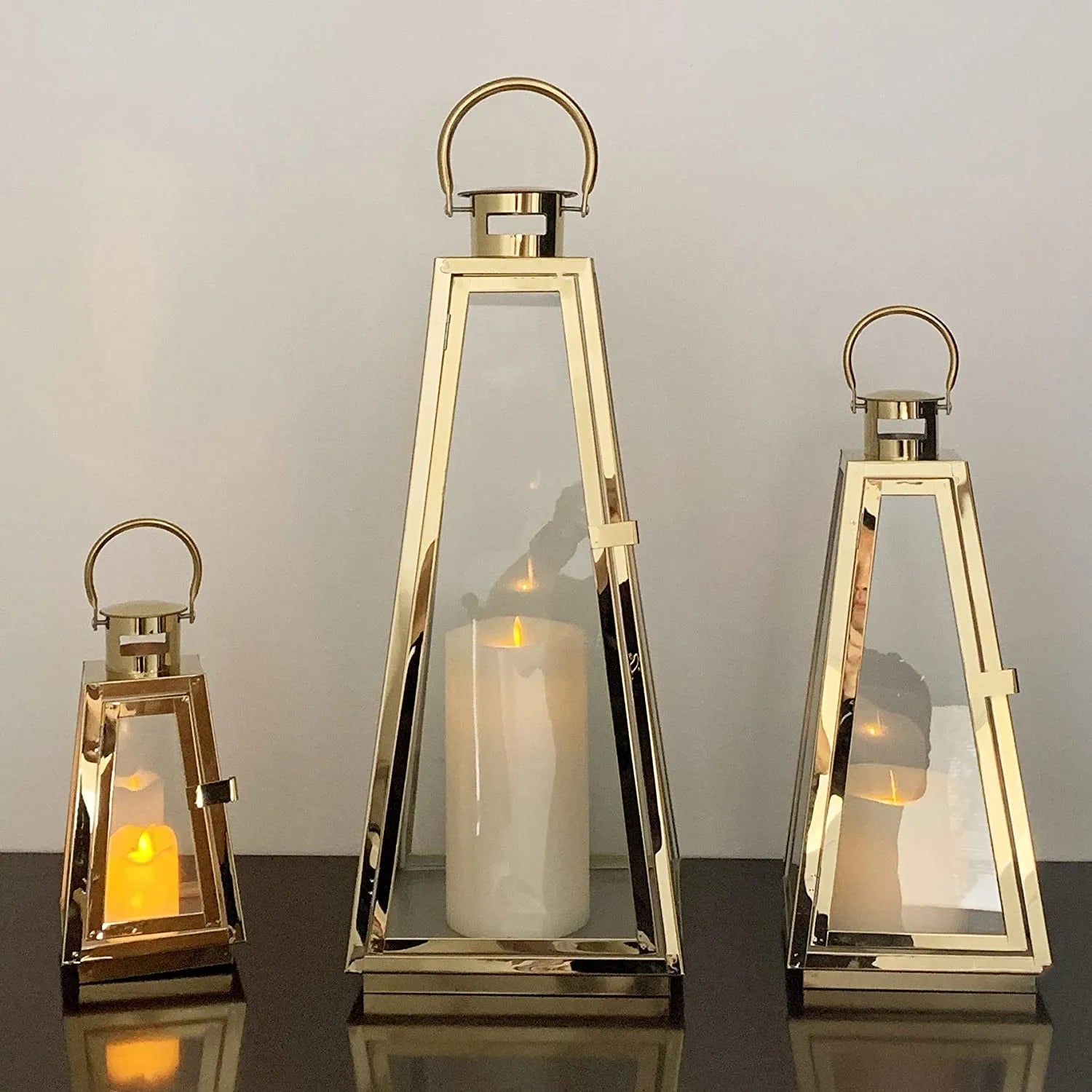 European Stainless Steel Wind Lamp Metal Retro Glass Candlestick Home Crafts Outdoor Decorations Candlestick Ornaments