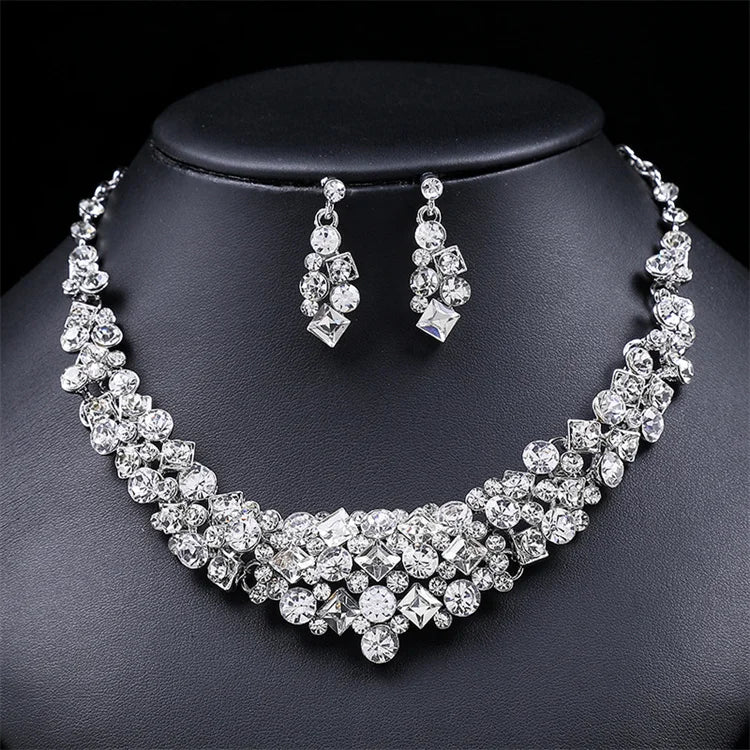 Hot Sale New Shiny Wedding Luxury Fashion White Square Round Diamond Necklace Earrings Women Bridal Jewelry Set