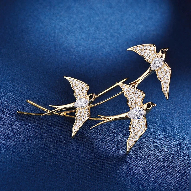 New Luxury Exquisite Swallow Bird Design Breastpin Women Luxurious Elegant Lapel Pins Fashion Ladies Bling Zircon Brooch Jewelry