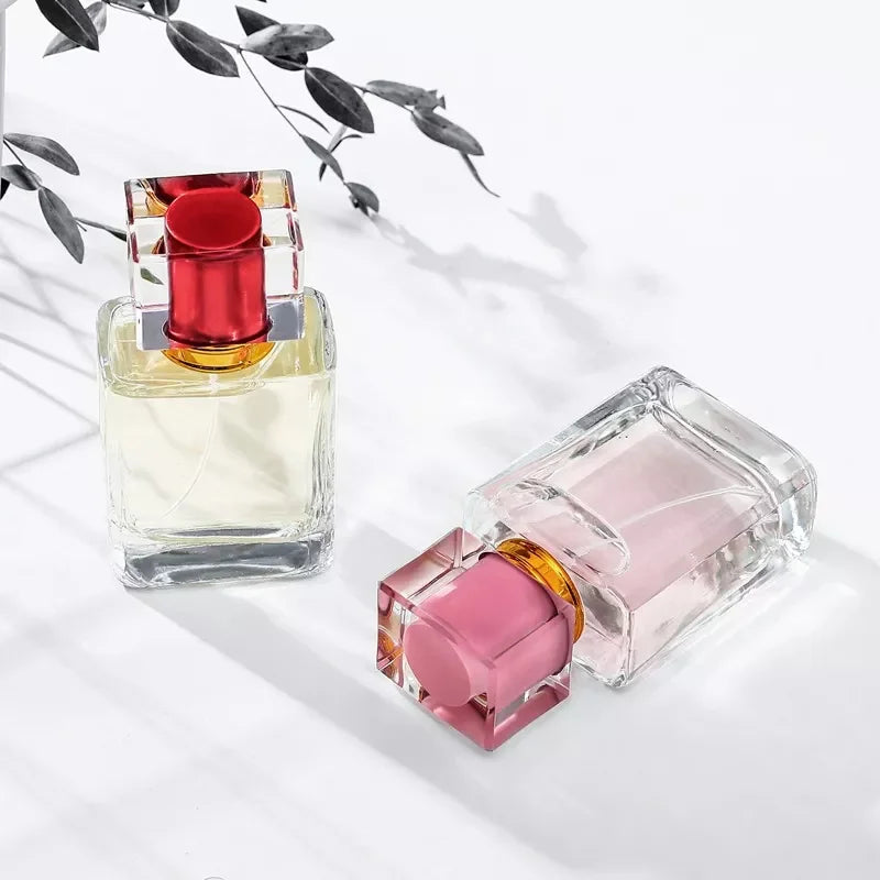 30ml 50ml Empty Refillable Glass Spray Bottle Square Clear Perfume Atomizer Bottle with Fine Mist Sprayer for Essential Oils
