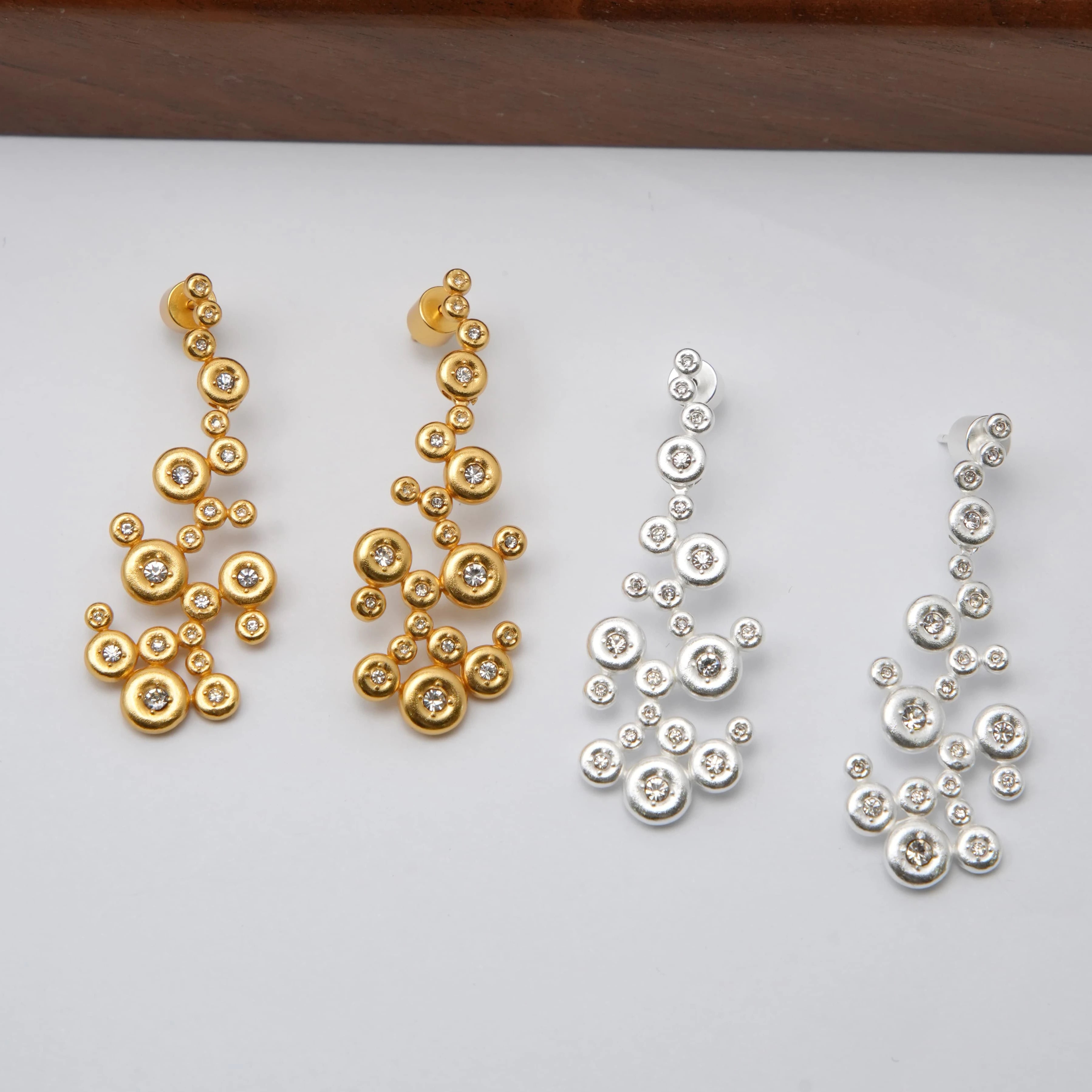 Stylish Trendy Real Real Gold Brass Earrings Grape Bunch-shaped Earrings(gold&sliver Color)