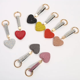 New Design Cute Heart Shape Keychain Accessories Full Diamond Colored Rhinestone Heart Schoolbag Car Keychain
