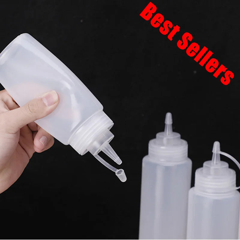 Best Sellers 500ml Plastic Peanut Butter Jar Salad Dressing Spout Squeeze Seasoning Bottle with Hot Stamping Edible Oil Storage