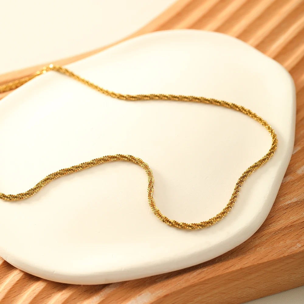 New Arrival 18K Gold Plated Stainless Steel Minimalist Twisted Chain Necklace for Ladies Diamond Pearl Non-Tarnish Free Jewelry