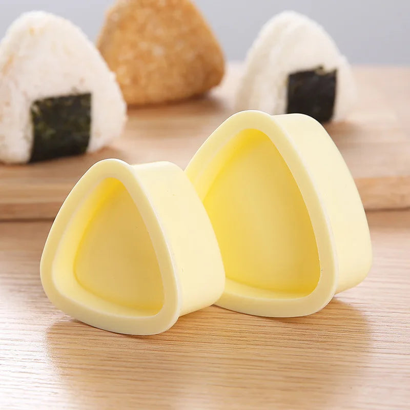 Small Mini Eco-Friendly Food Grade Plastic PP Cute Triangle Plum Blossom Flower Shape Sushi Maker Rice Mold for Kids