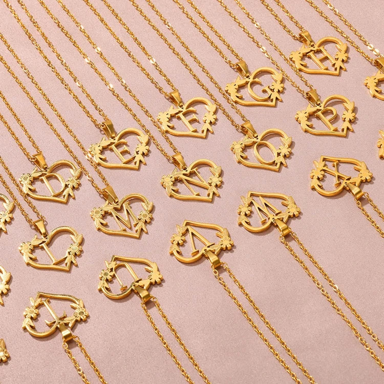New Fashion Personality 18K Gold Plated Stainless Steel Love Heart Flower Hollow Letter A-Z Fine Jewelry Necklaces for Women