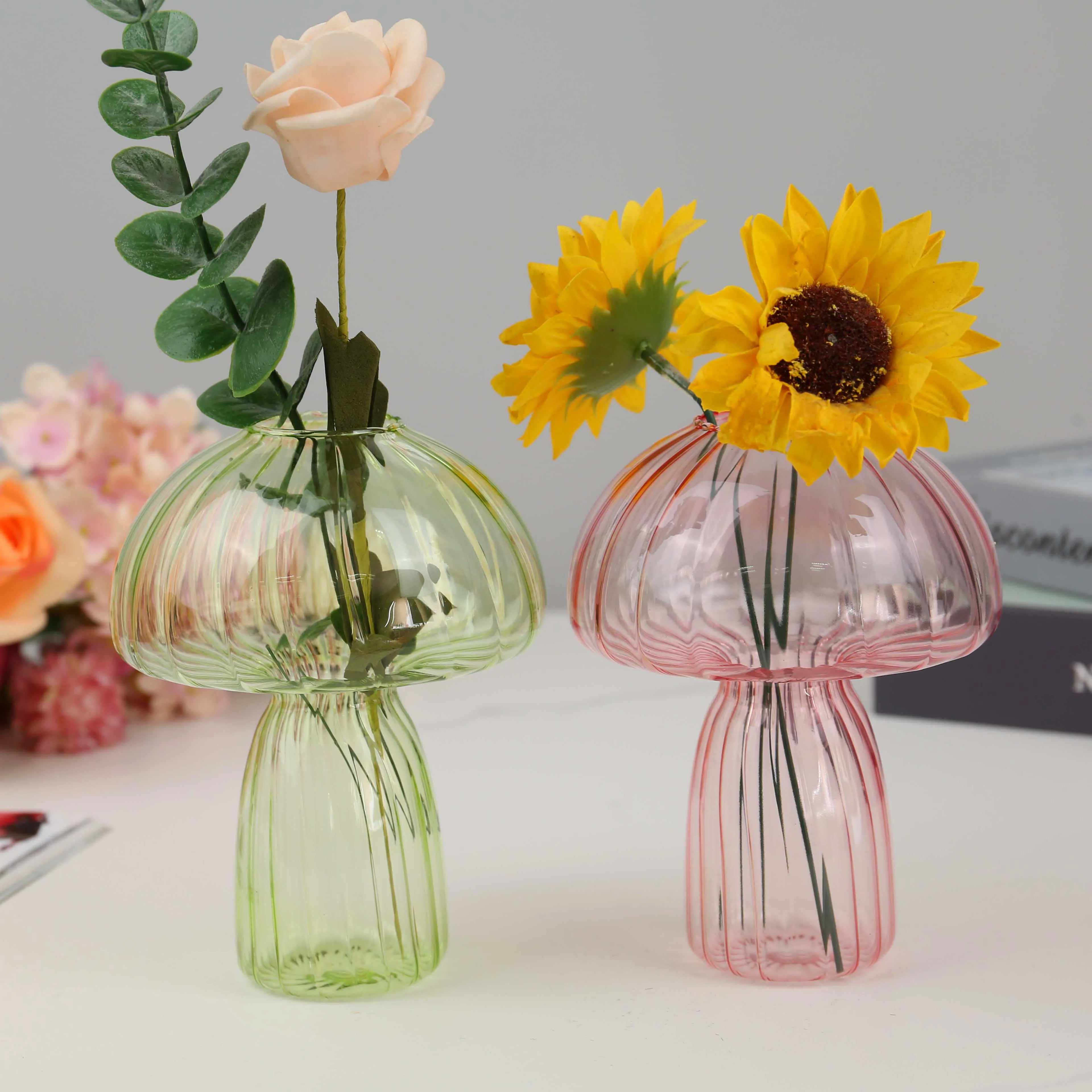 Jiangsu Transparent Borosilicate Glass Art Deco Style Mushroom Design Handmade Multi-color Tabletop Vase Home Decor