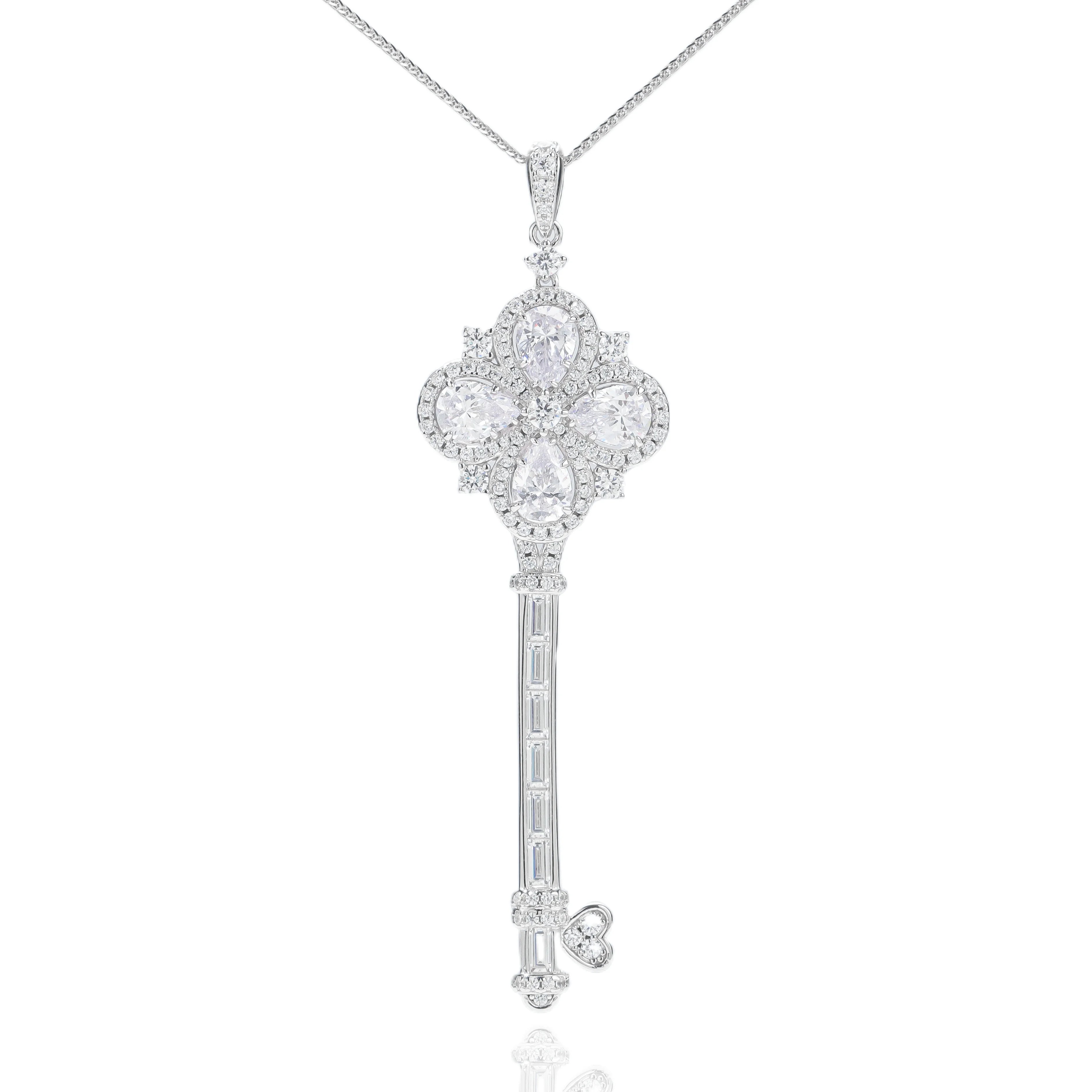 Hot Sale Classic Style Silver Lab Diamond Key Pendant Necklace for Ladies Gold Plating Flower Shape for Wedding Gift Link