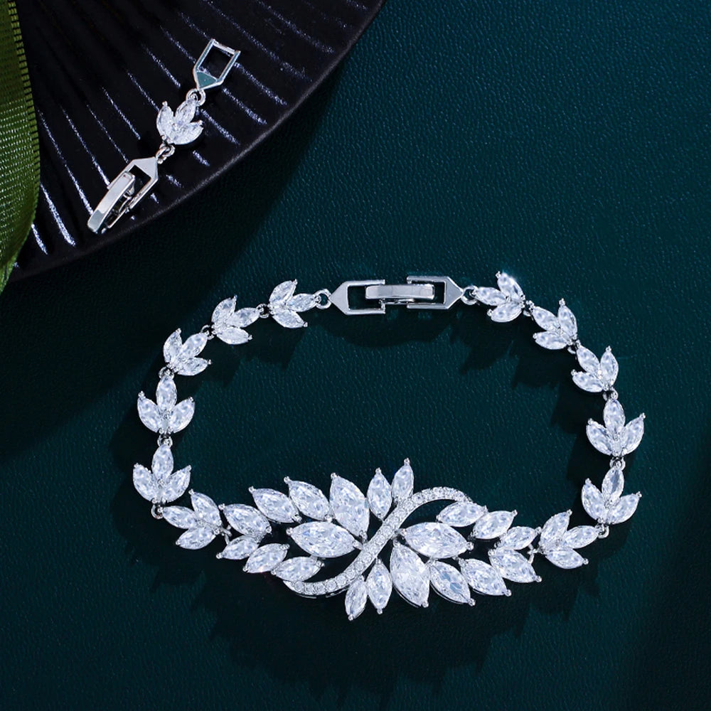 Luxury Jewelry Shiny White Marquise Cut Cubic Zirconia CZ Paved Wedding Bridal Chain Link Bracelet for Women Dress Accessories