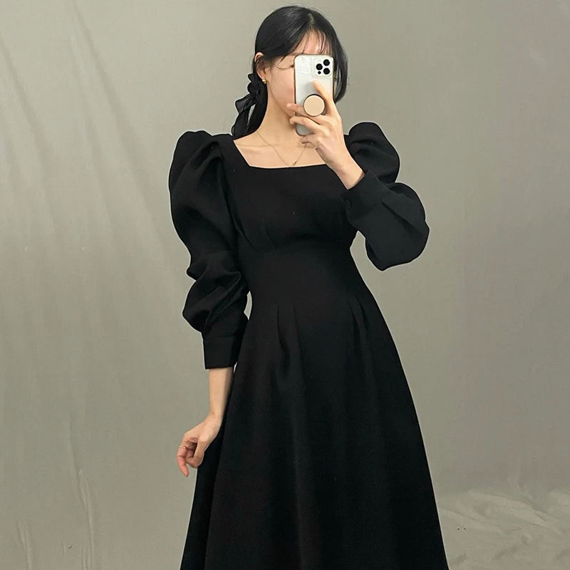 Wholesale 2025 Autumn New Style French Elegant Thin Square Collar Pleated Waist Knee-length Mid-length Puff Sleeve Women Dress