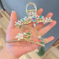 Large Hair Accessories Different Shape Western Metal Hair Claws Clip with Chain Pearl Butterfly Tassel