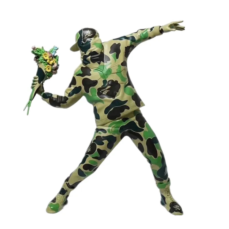 Free Art Sculpture Decoration Flower Throwing Boy Resin Craft in Camouflage for Pop Art Style Gift with Model Pattern