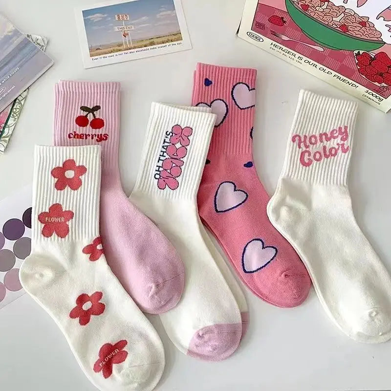 China Factory Wholesale Cartoon Cute Cotton Socks for Women/girls/ladies