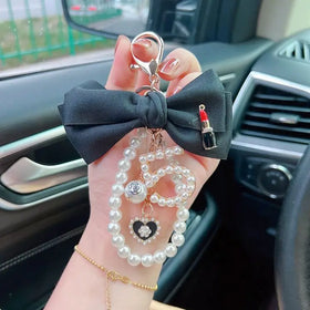 Large 5 Word Pearl Keychain Pearl Chain Wrist Strap Lipstick Bow Key Chain Fashion Female Bag Charm Pendant Decor Girly Keychain