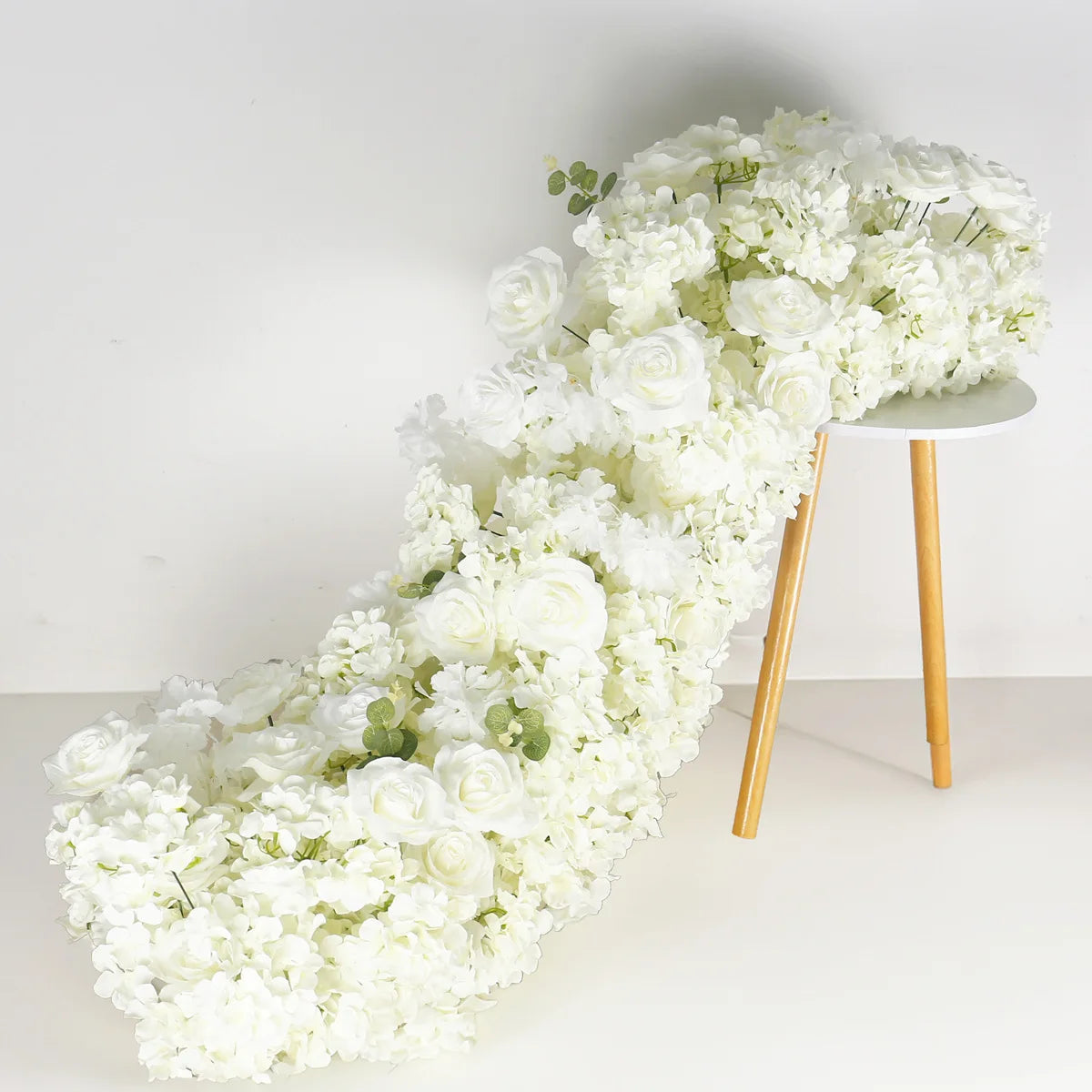 Handmade Modern Artificial Flowers for Spring Wedding Decoration Valentine's Day Table Setting Wall Background Table Errand