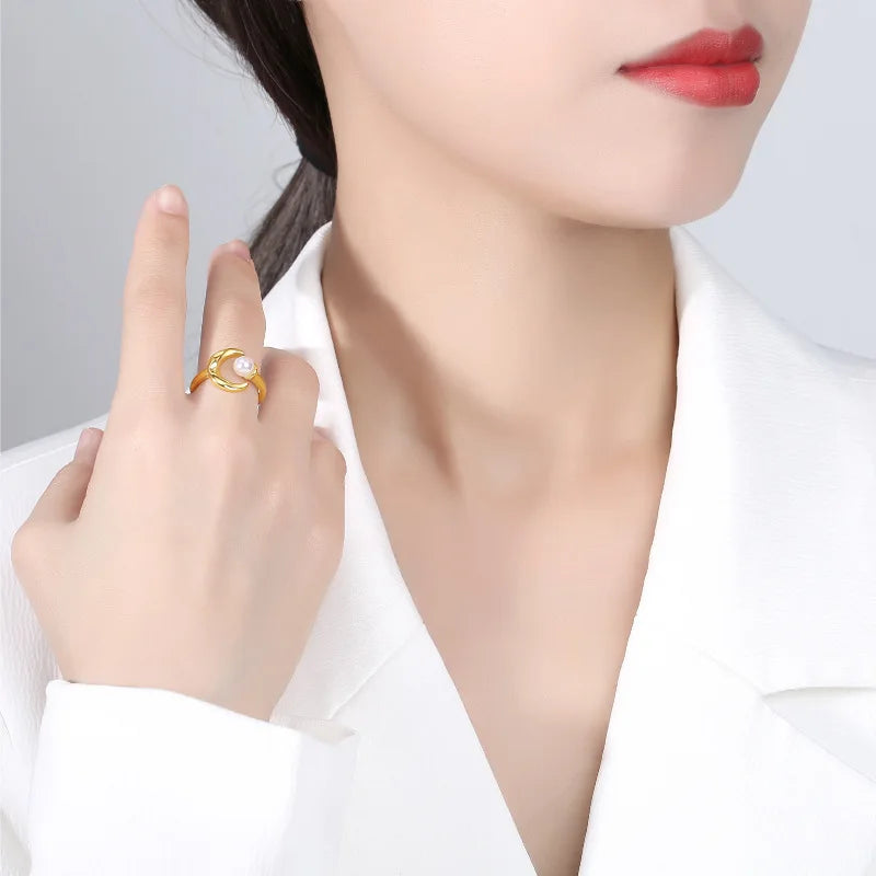 INS Custom OEM Fine Jewelry 18K Gold Plated 925 Sterling Silver Adjustable Wedding Rings Moon Freshwater Pear Engagement Party