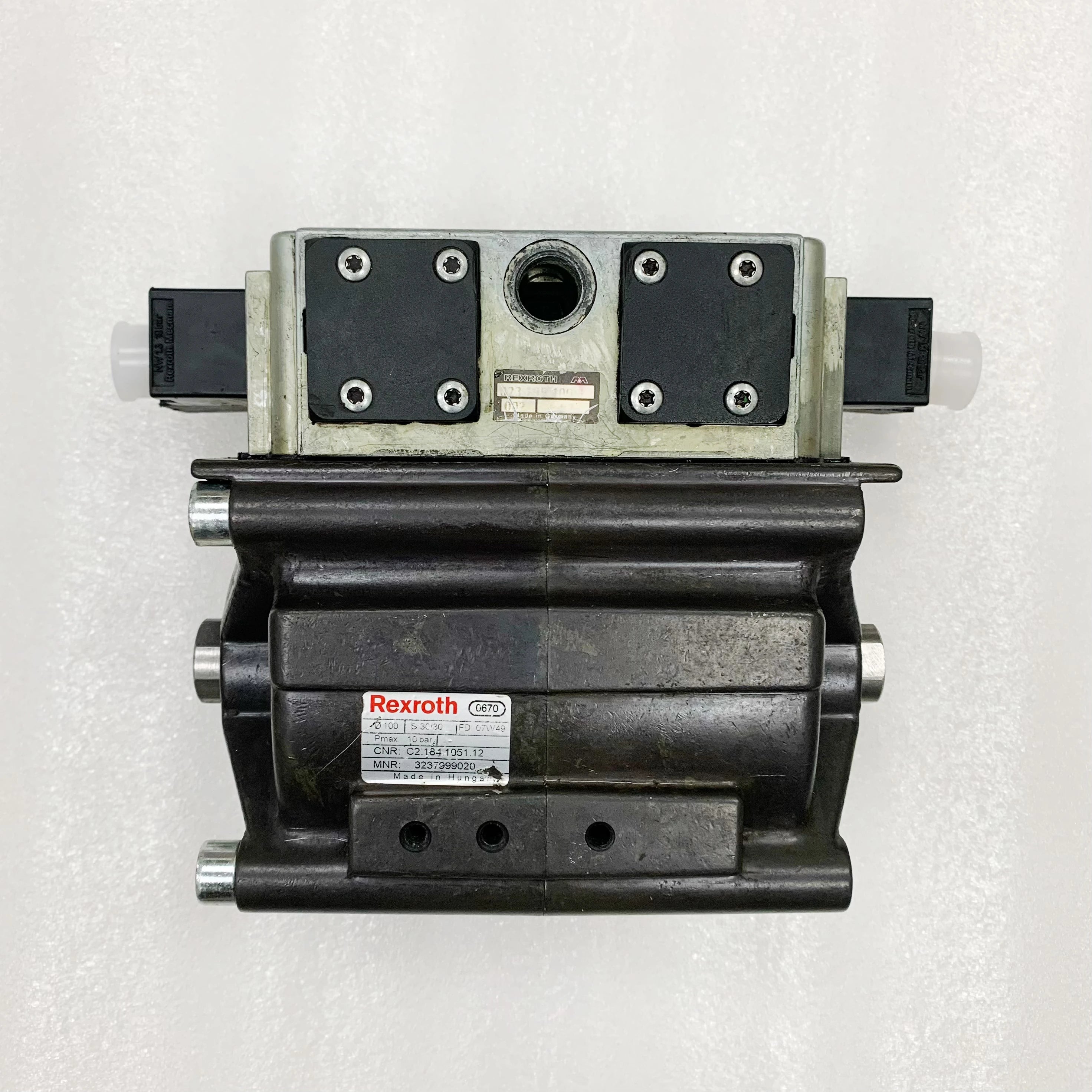 WD Original Used C2.184.1051 Pneumatic Cylinder D100 H30 for Heidelberg SM102 CD102 Machine Offset Printing Parts 61.184.1331