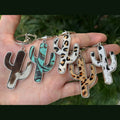 2023 New Western Bohemian Western Unique Vintage Cowhide Leather Keychain for Cowgirl Cactus Metal Keychain Accessories Luxury