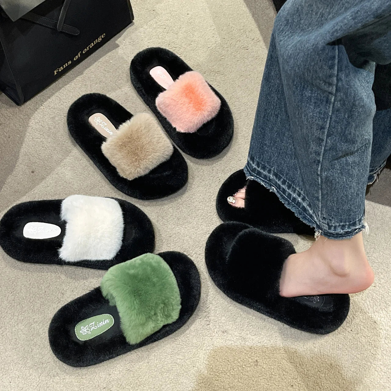 Wholesale Summer Popular Sandal-Homm Pour Femmes Flat Sandals for Women and Ladies