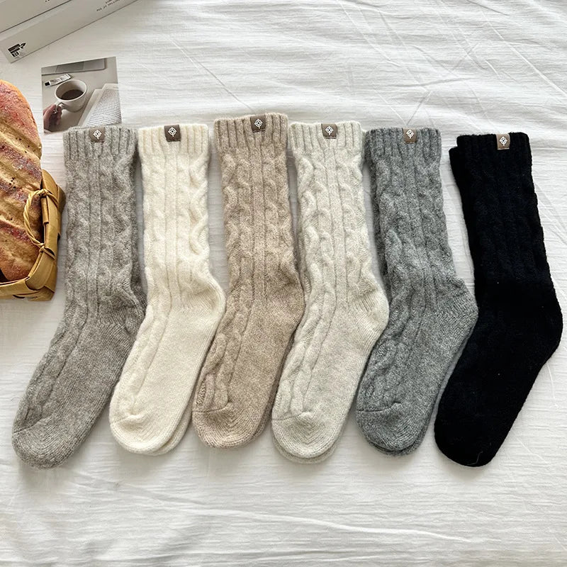 Wholesale Solid Color Woolen Cable Knit Bed Sleeping Socks Women Winter Thick Warm Knitted Wool Crew Socks