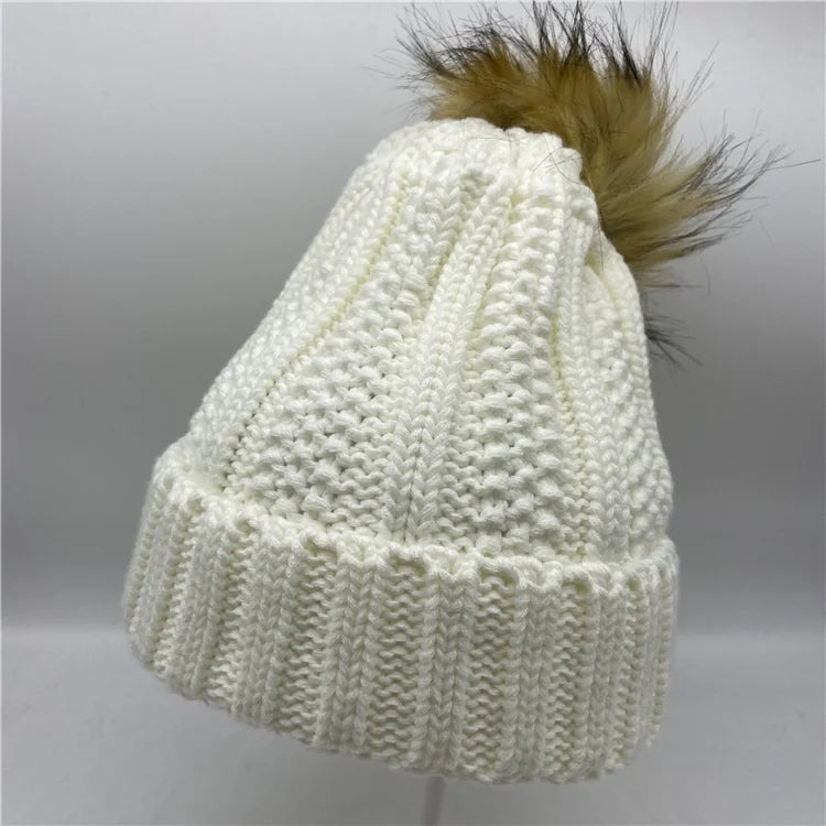 Promotional Women's Hat Winter Knitted Beanie Hat White Hat with Pom Pom Ball Cuff Beanie Billie Eilish