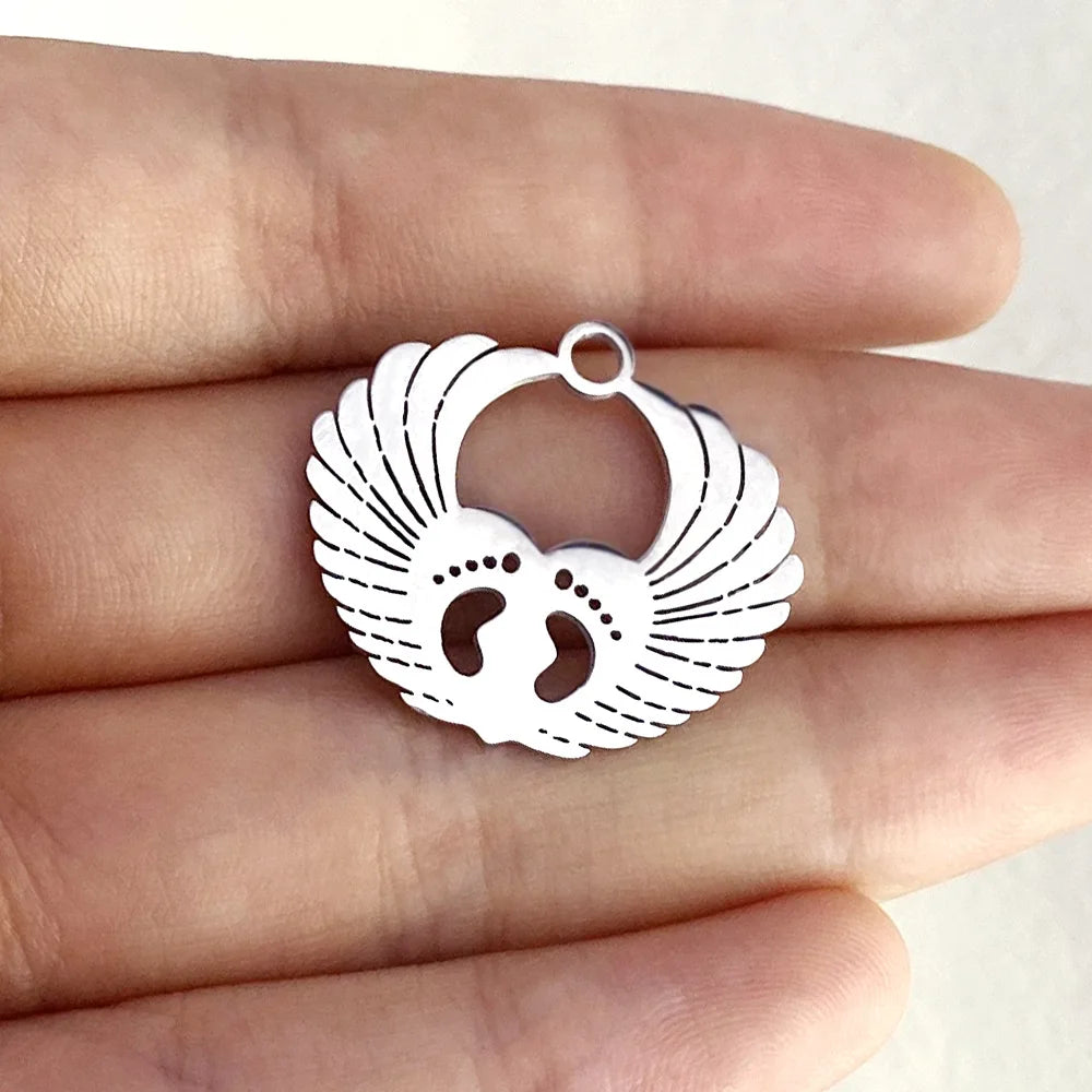Stainless Steel Heart Charm for Children Baby Foot in Center Wrap with Stylish Cut Angel Wing Bracelet Anklet Necklace Accessory