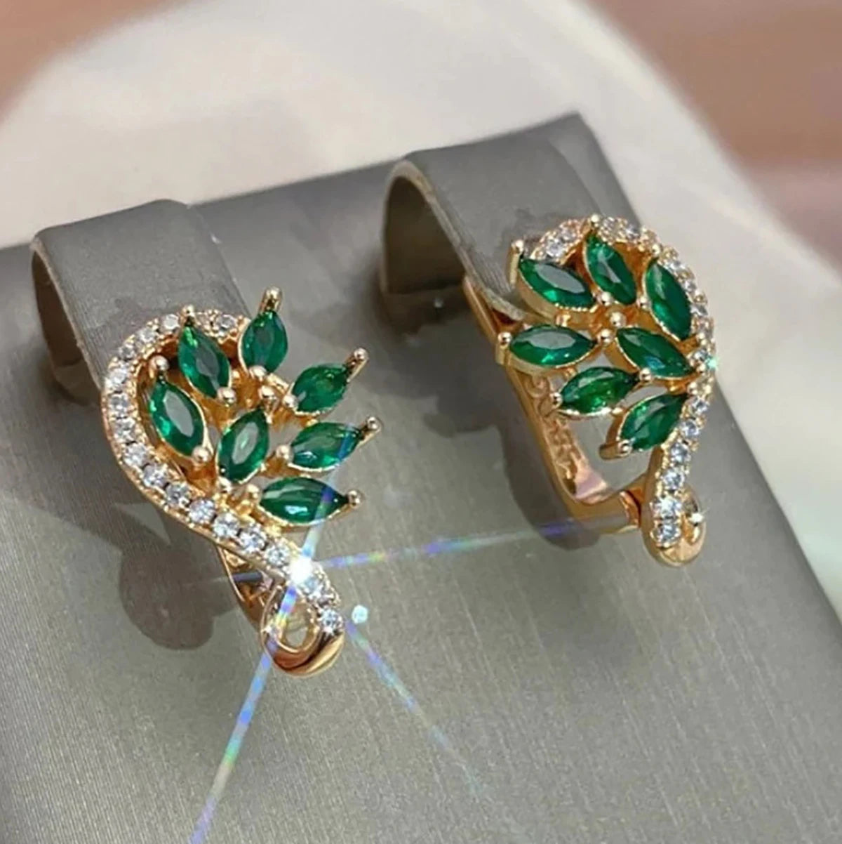CAOSHI Factory Unique Design Marquise Cut Green Crystal Cubic Zirconia Gold Plated Earrings for Luxury Hoop Earrings for Women