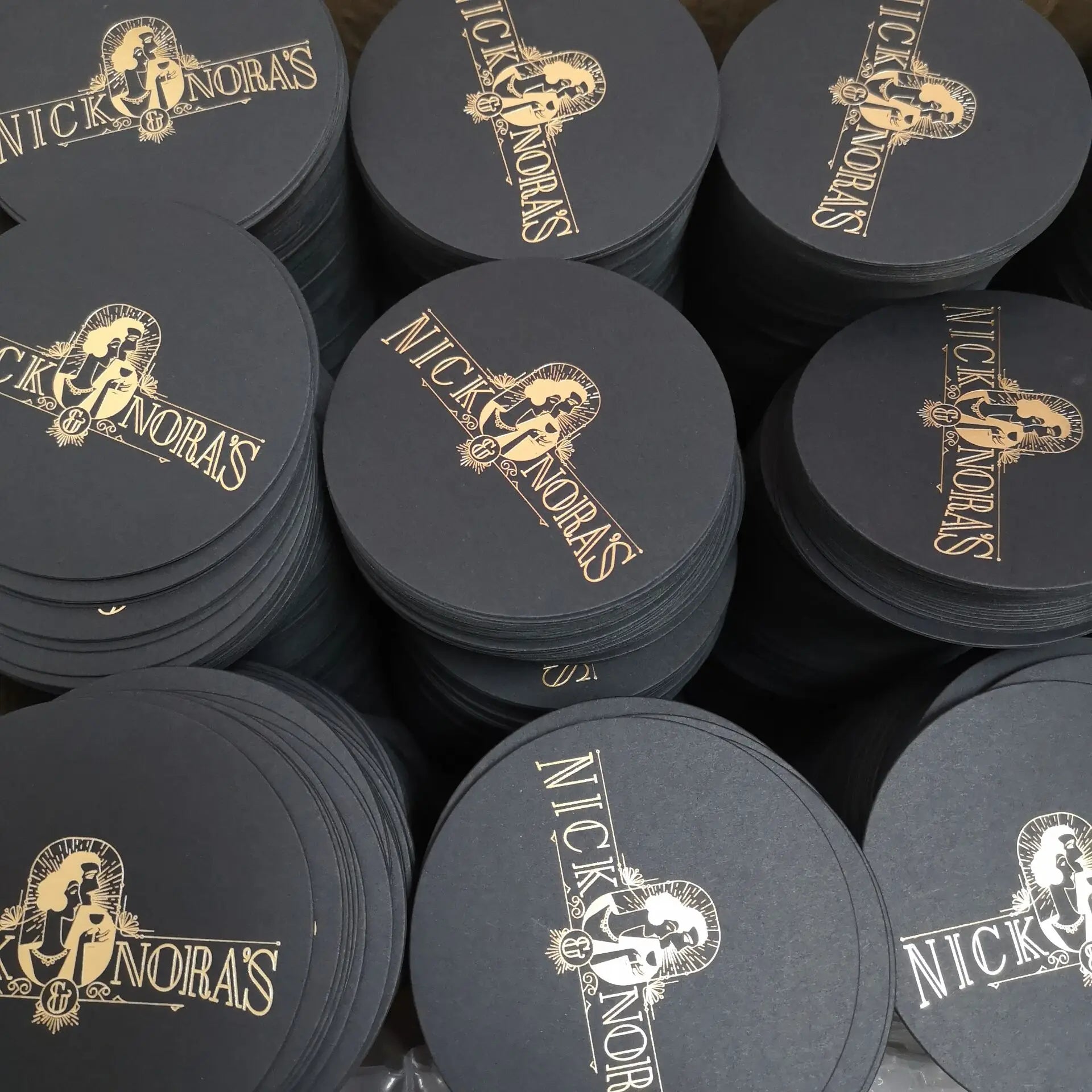 Wholesale Custom Printed Gold Foil Beer Coasters Cheap Kraft Drink Cup Cardboard Stamping Alcoholic Beverages Beverages