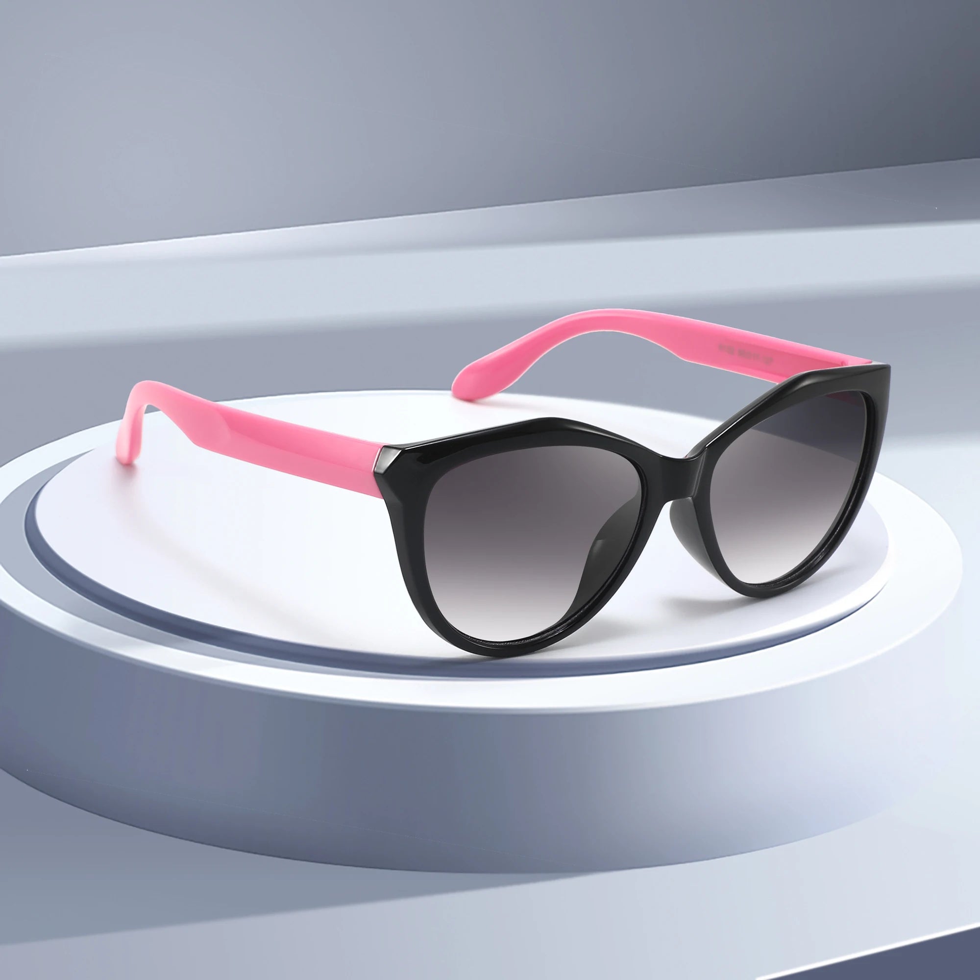 CONCHEN Stylish Candy Color Kids Sunglasses Unisxe Trends Cat Eye Frame Uv400 Sun Shades Outdoor