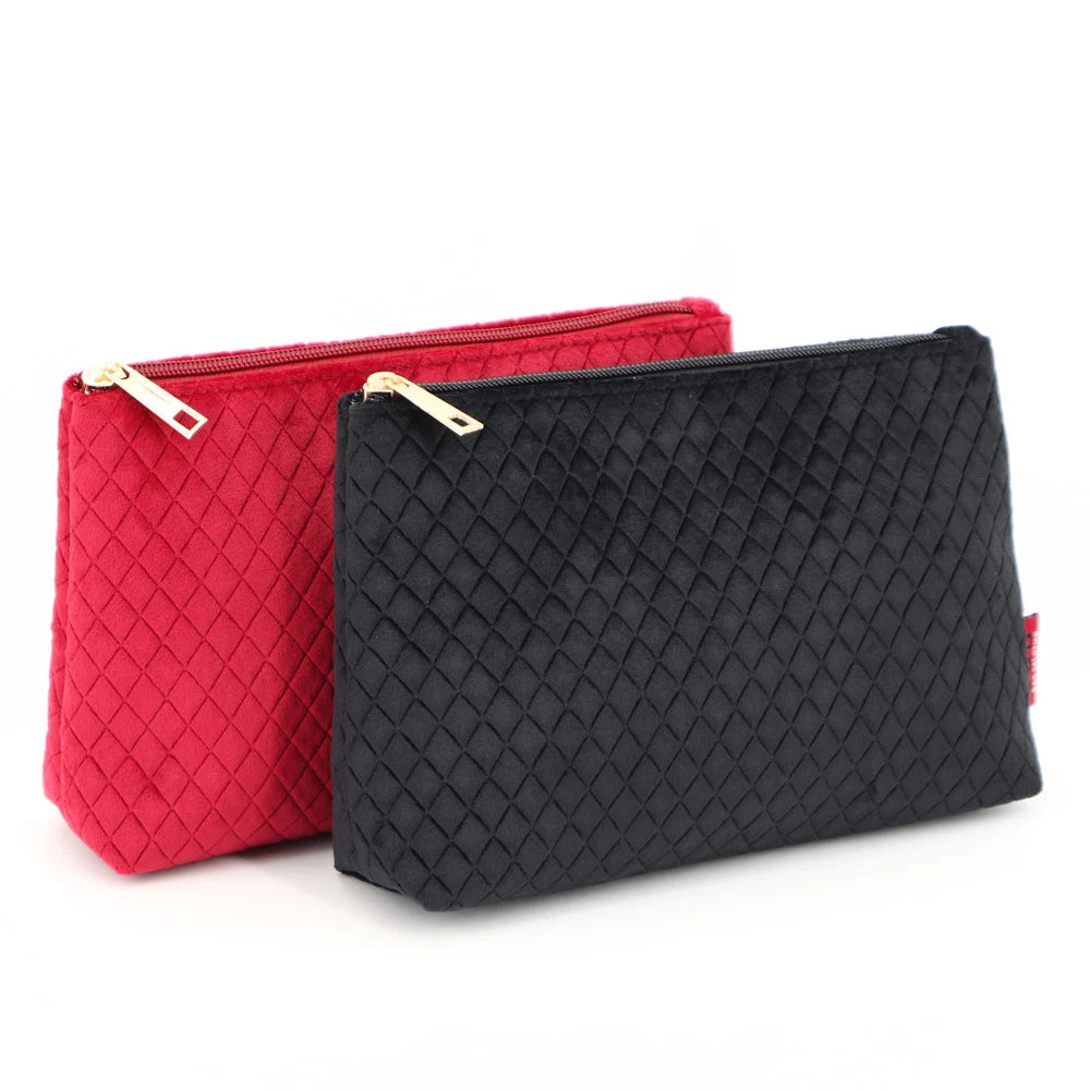 Wholesale Luxury Cosmetic Bag with Private Label Logo Factory Custom Quilted Zipper Pouch Velvet Makeup Bags