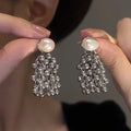 Light Luxury Trendy Unique Designs Earrings Silver Ball Tassel Earrings Fashion Brass Pearl Earrings for Women