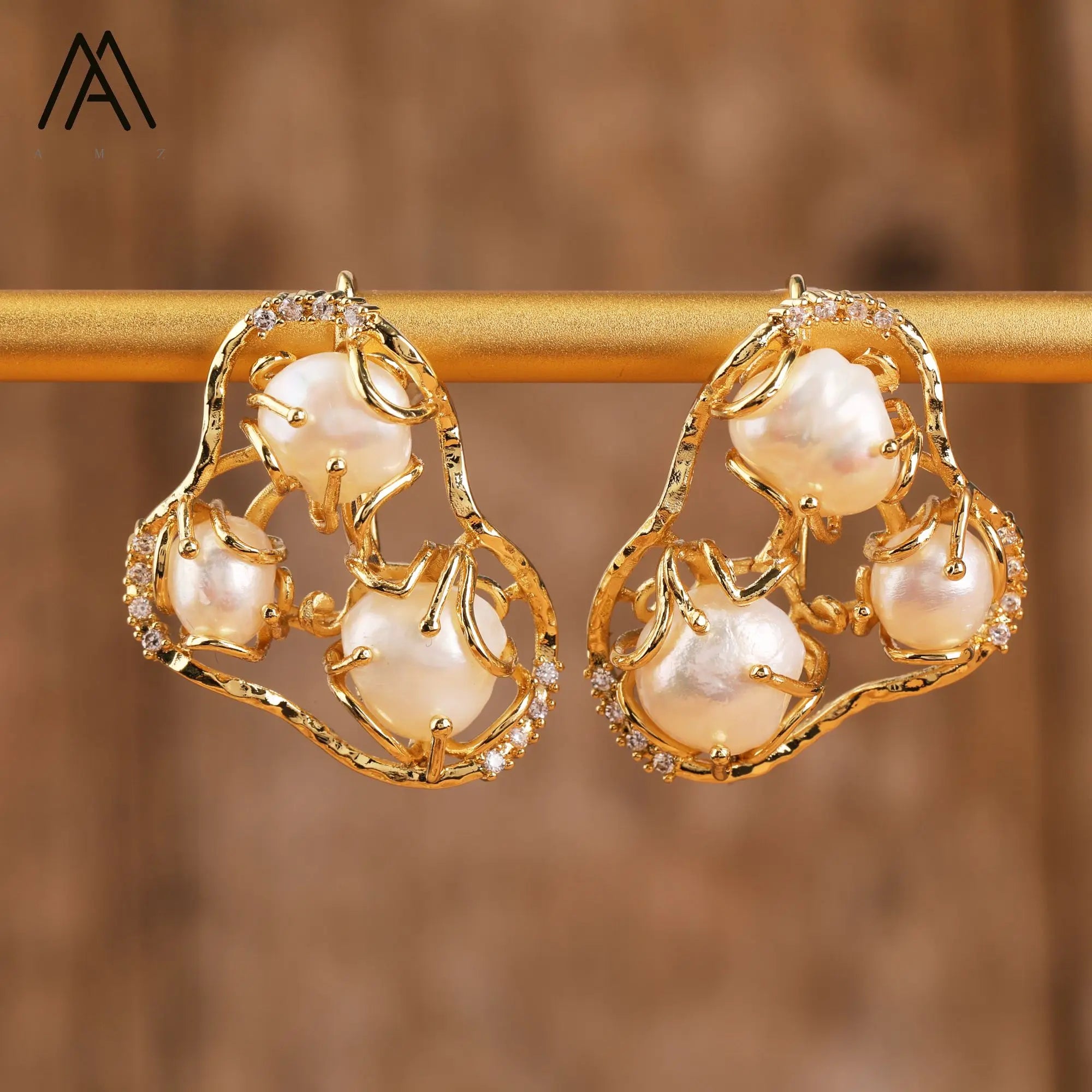 Exquisite Vintage Natural Pearl Earrings for Women Diamond Plated Bridesmaid Gifts Gold Hook Perfect Wedding Jewelry for Parties
