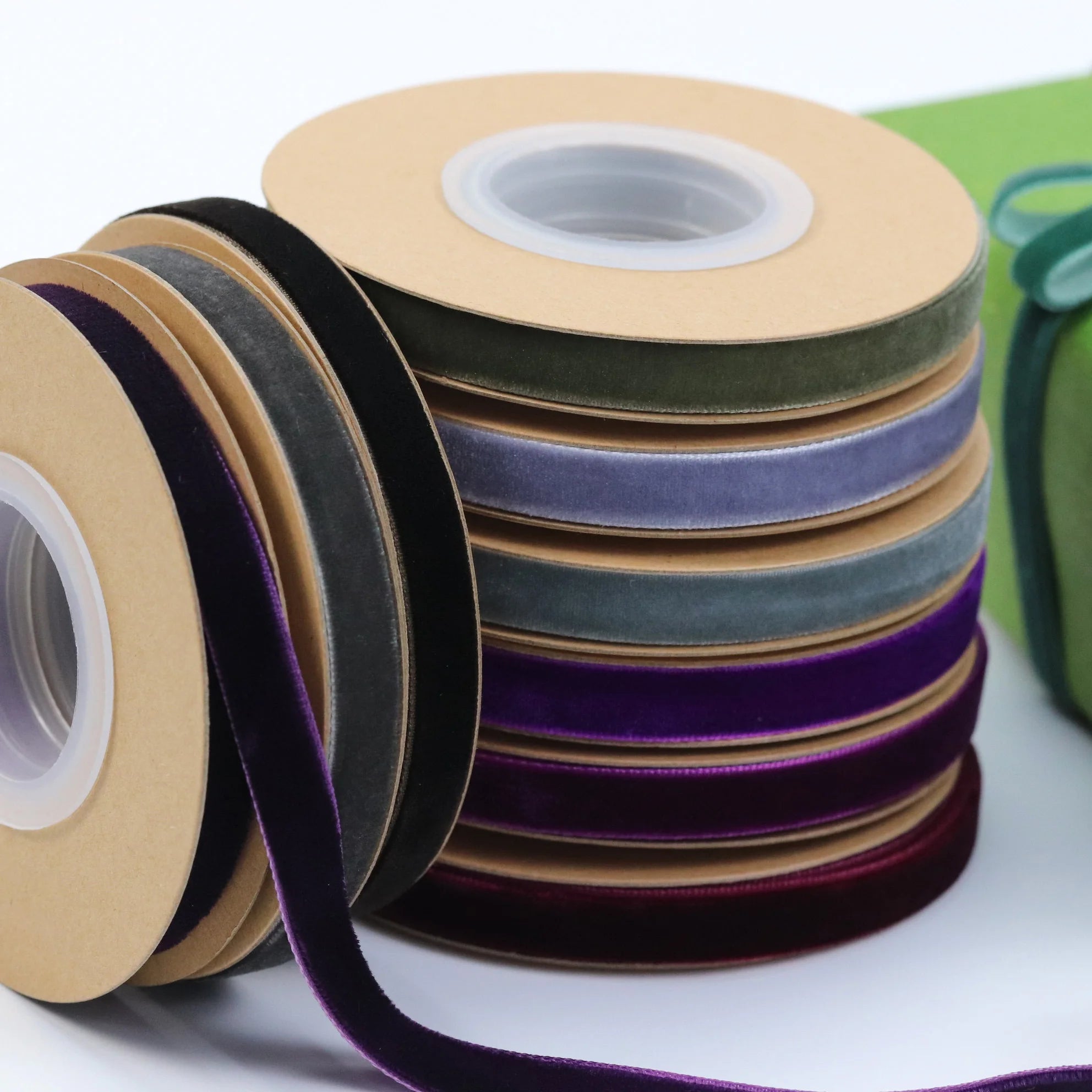 Lude Wholesale Mini Size 6mm 9mm Solid Color Velvet Ribbon Tape Plain Velvet Ribbon Roll for DIY Gift Decoration