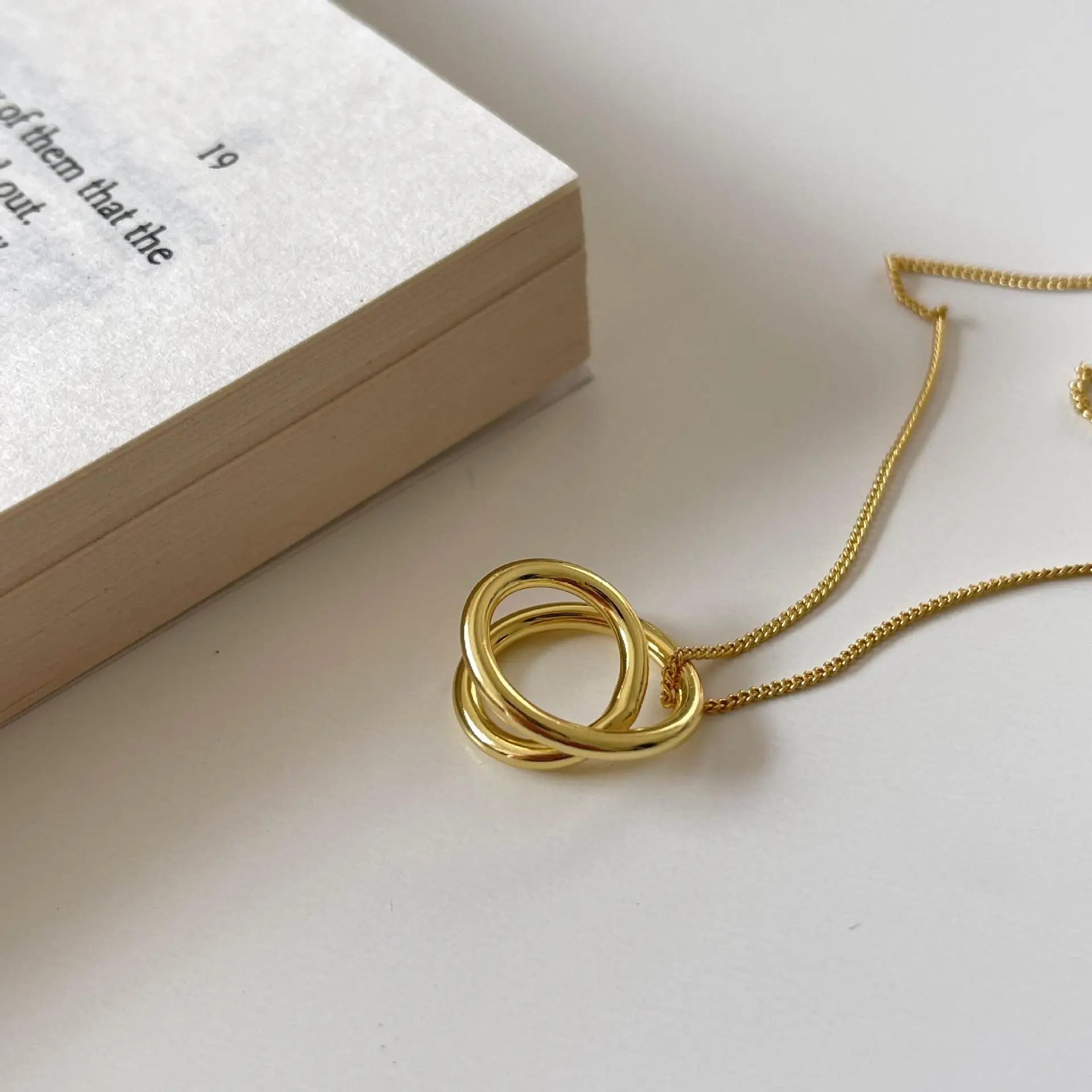 VIANRLA 18k Gold Plated Necklaces 925 Sterling Silver Simple Circle Pendant Necklace for Women