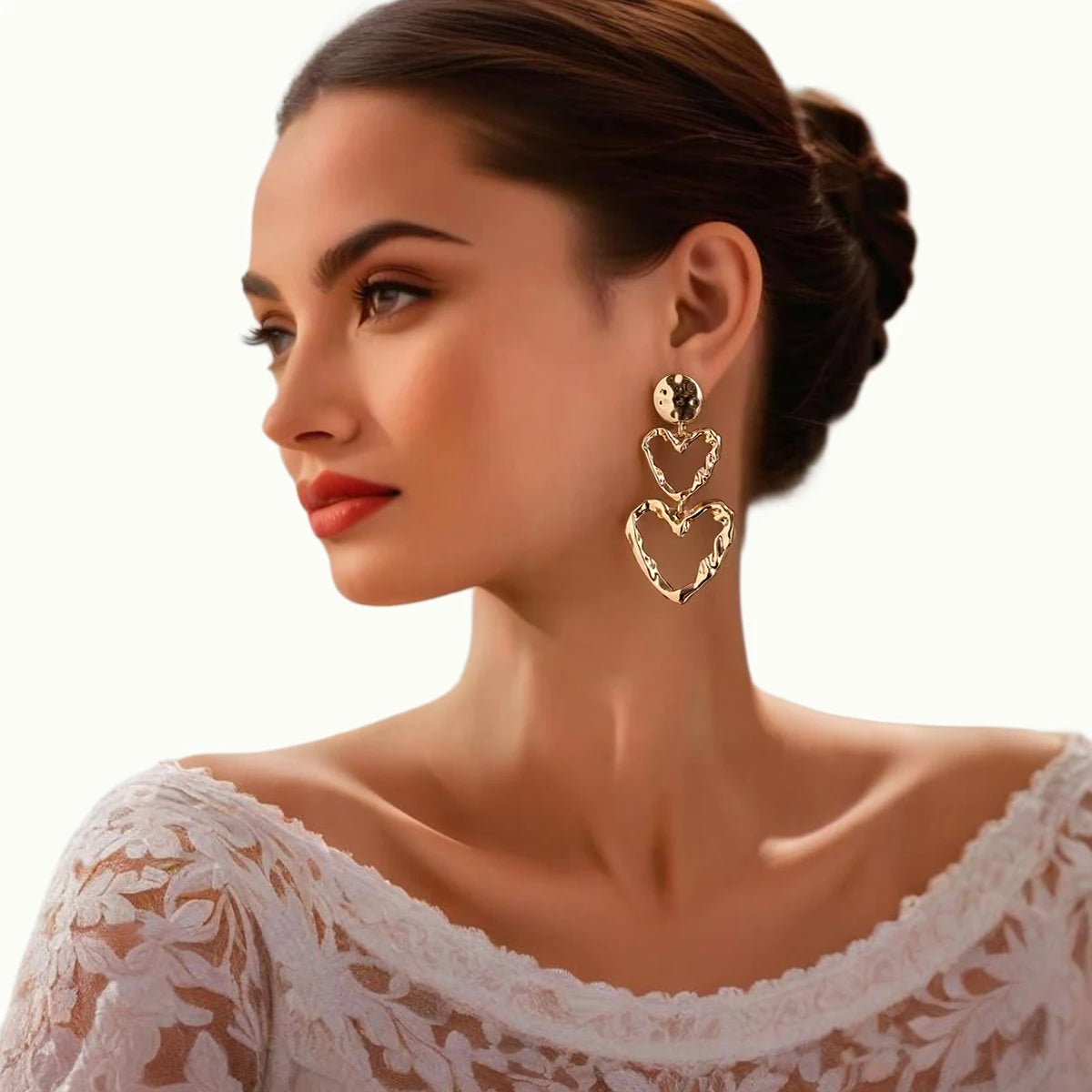 Fashion Design Metal Heart Linked to Heart Cute Stud Earrings for Women Elegant Daily Lady Earrings Accessories 2024 Party Gifts