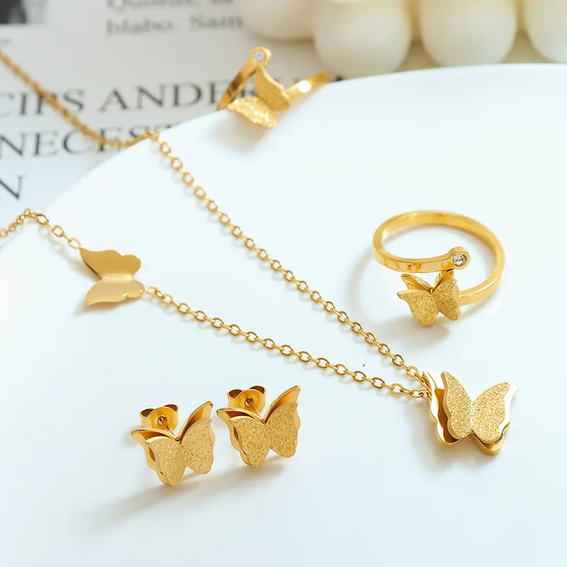 Trendy Fashion Jewelry Stainless Steel 18k Gold Plated Frosted Drusy Butterfly Charm Necklace For Women