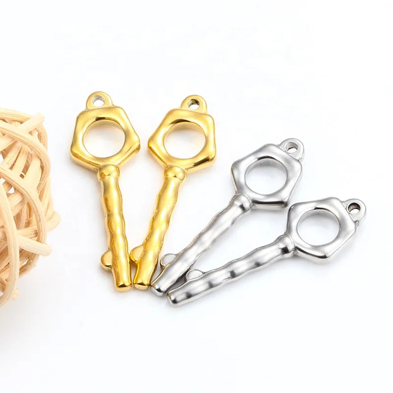 Hollow Love Heart Key Charm Pendant for Jewelry Making Bracelet Necklace Earrings Pendant Diy Accessories