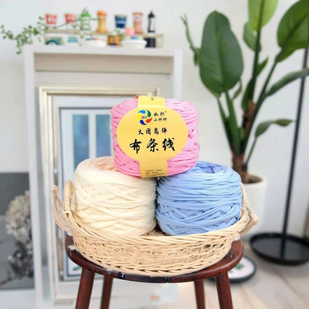 Wholesale Drop Shipping 100% Polyester 300g Hand Weaving Cloth Strip Yarn Hook Bag Cushion T-shirt Wide Yarn Customized