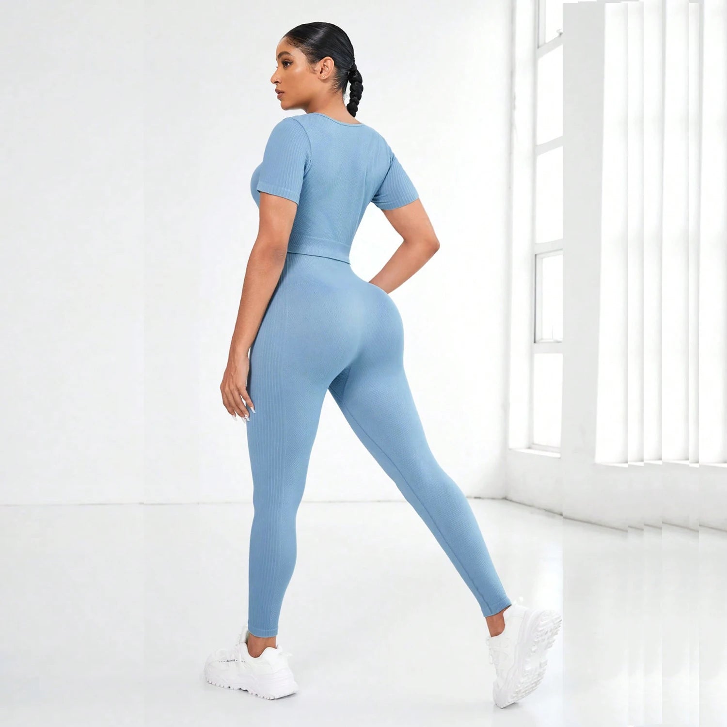 FLW Women's Eco-Friendly Gym Top SeamlessShort Sleeve Fitness Yoga Set with Elastic Waist Solid Pattern Four-Way Stretch