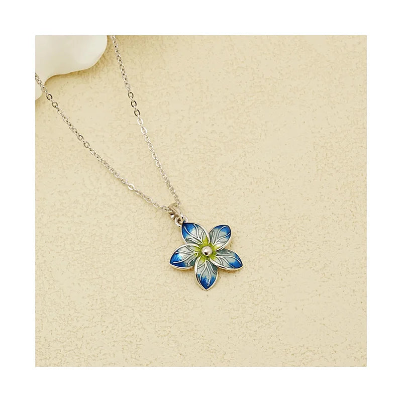 Custom Women's Fine Pendant Necklace Bulk-in-Stock Cute Enamel Blue Flower Charm Fashion Jewelry