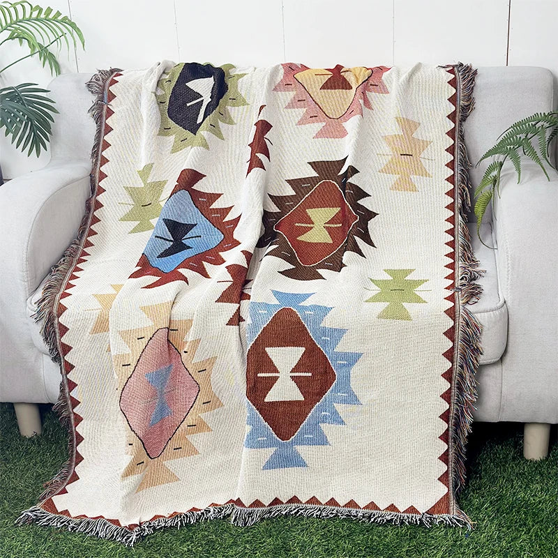 Nice Color Dot Pattern Portable Woven Polyester/Cotton Tapestry Camping Blanket for Sofa Use Customizable Sizes European