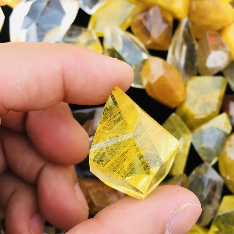Wholesale Natural Golden Hair Crystal Pendant Reiki Free Shaped Crystal Pendant